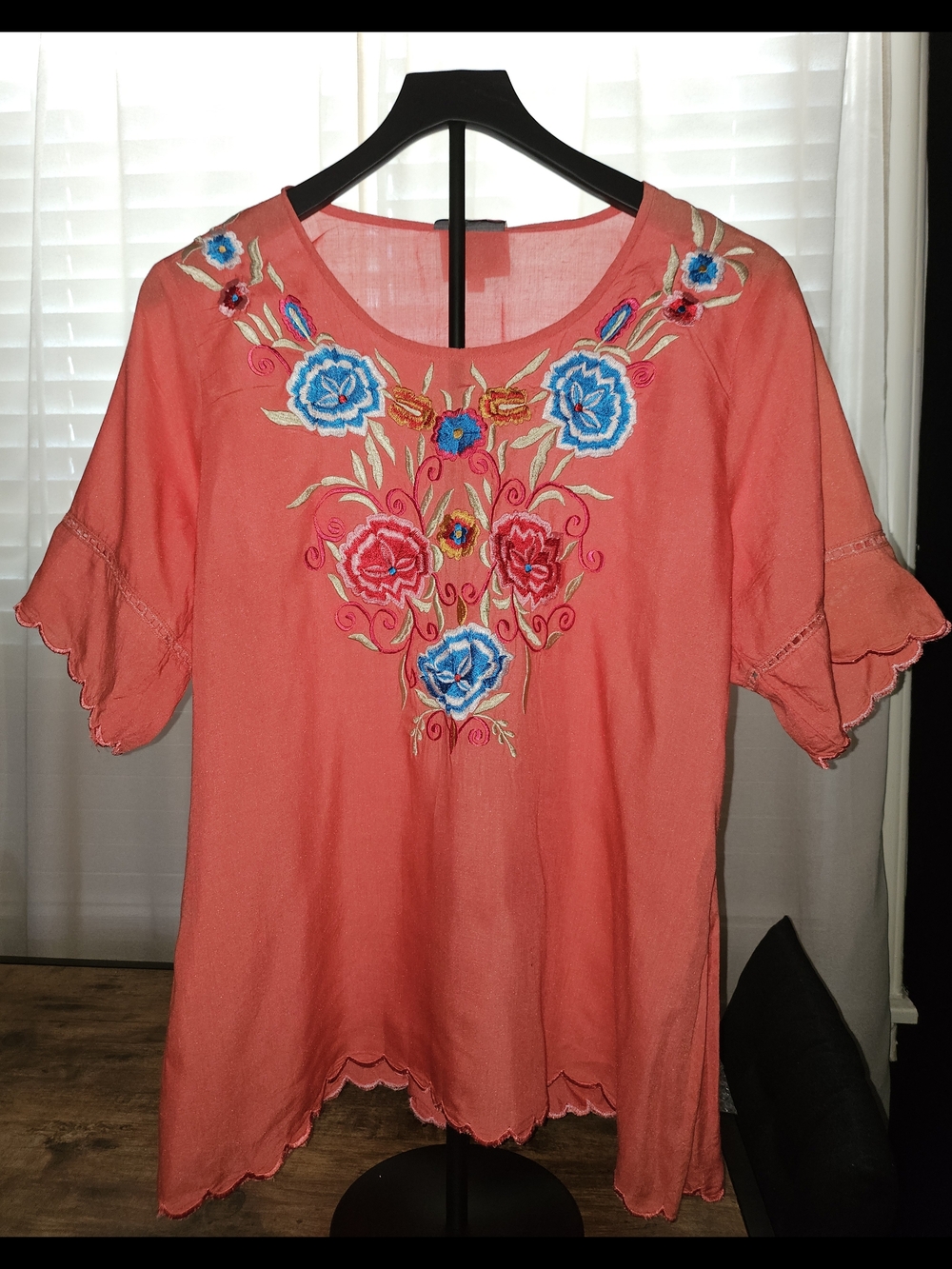 Coral Embroidered Women's Floral Peasant Blouse